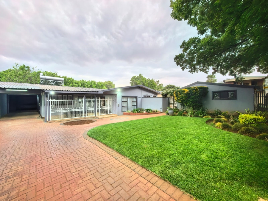 3 Bedroom Property for Sale in Sasolburg Ext 12 Free State